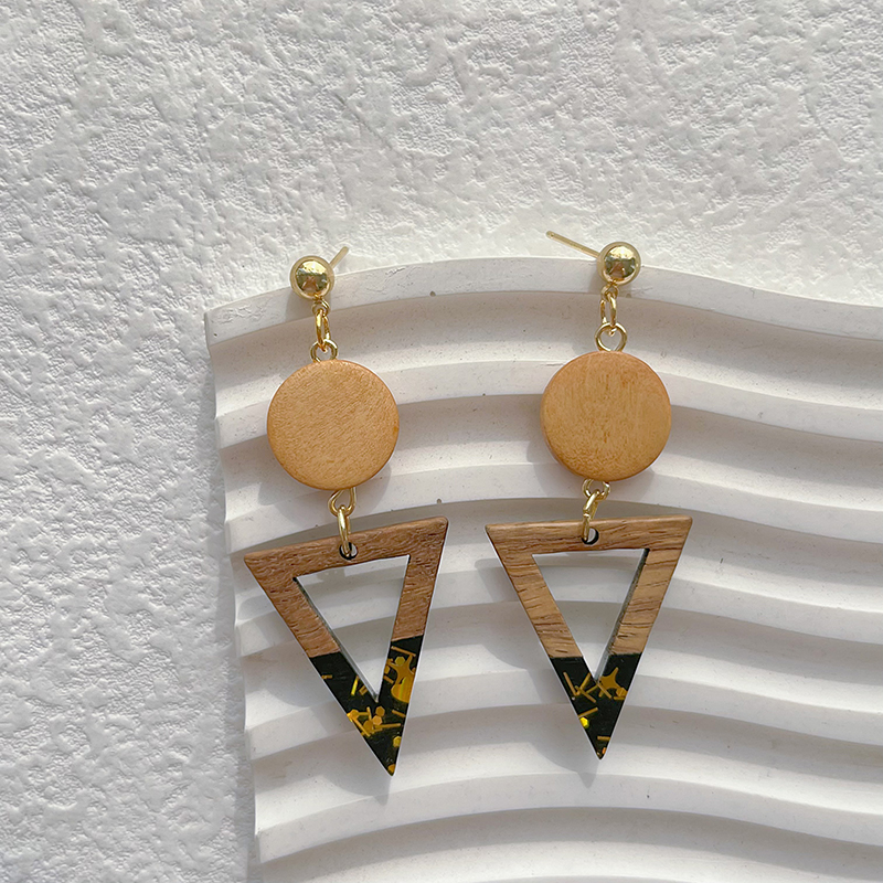 1 Pair Classical Classic Style Geometric Wood Resin Drop Earrings display picture 3