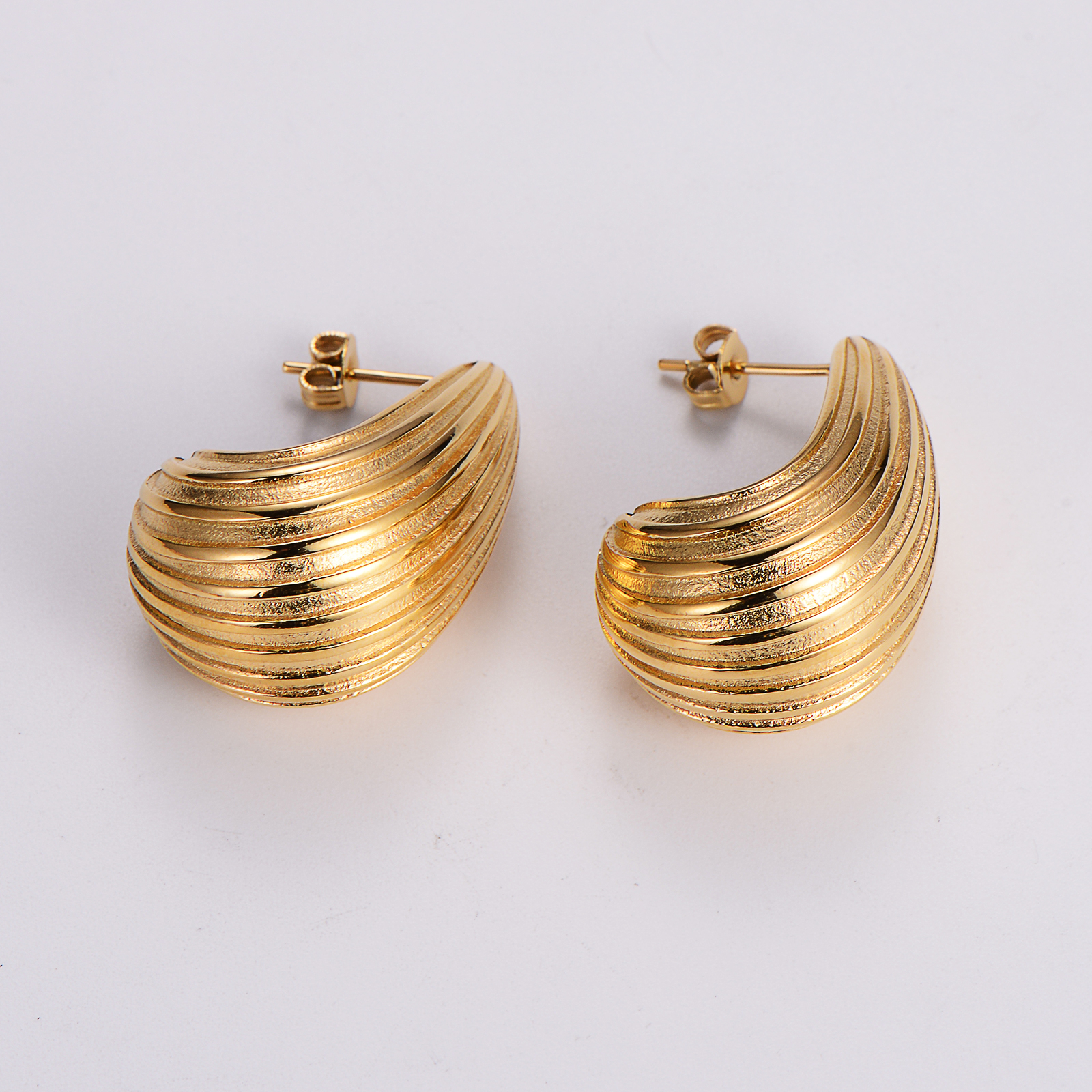 1 Pair Simple Style Geometric Stainless Steel 24k Gold Plated Ear Studs display picture 5