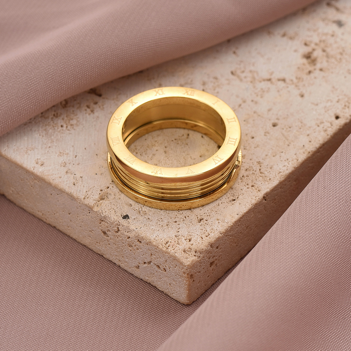304 Stainless Steel 14K Gold Plated Rose Gold Plated IG Style Roman Style Shiny Enamel Plating Inlay Solid Color Roman Numeral Zircon Rings display picture 3