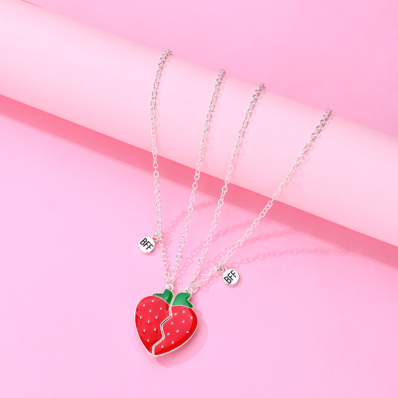Cartoon Style Cute Fruit Heart Shape Alloy Plating Girl's Pendant Necklace display picture 3