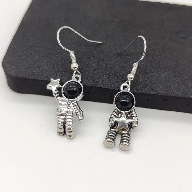 1 Pair Vintage Style Astronaut Star Plating Inlay Alloy Acrylic Silver Plated Drop Earrings display picture 4