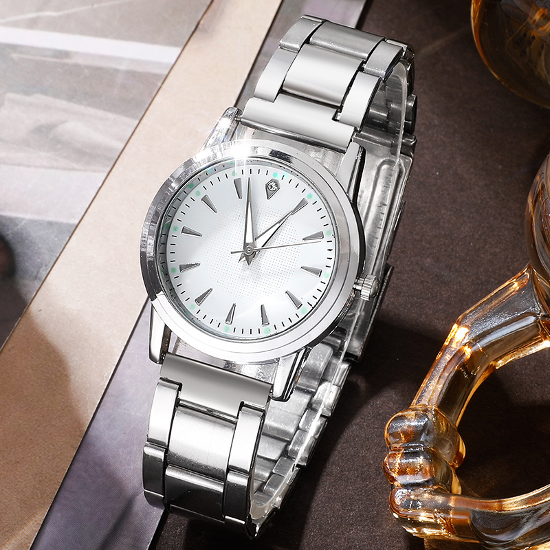 Elegant Cute Luxurious Solid Color Folding Buckle Quartz Women's Watches display picture 9