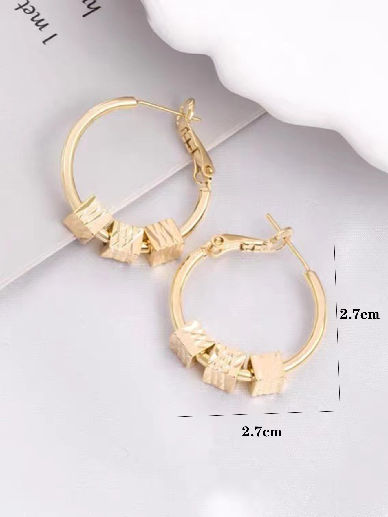1 Pair Simple Style Geometric Alloy Hoop Earrings display picture 2
