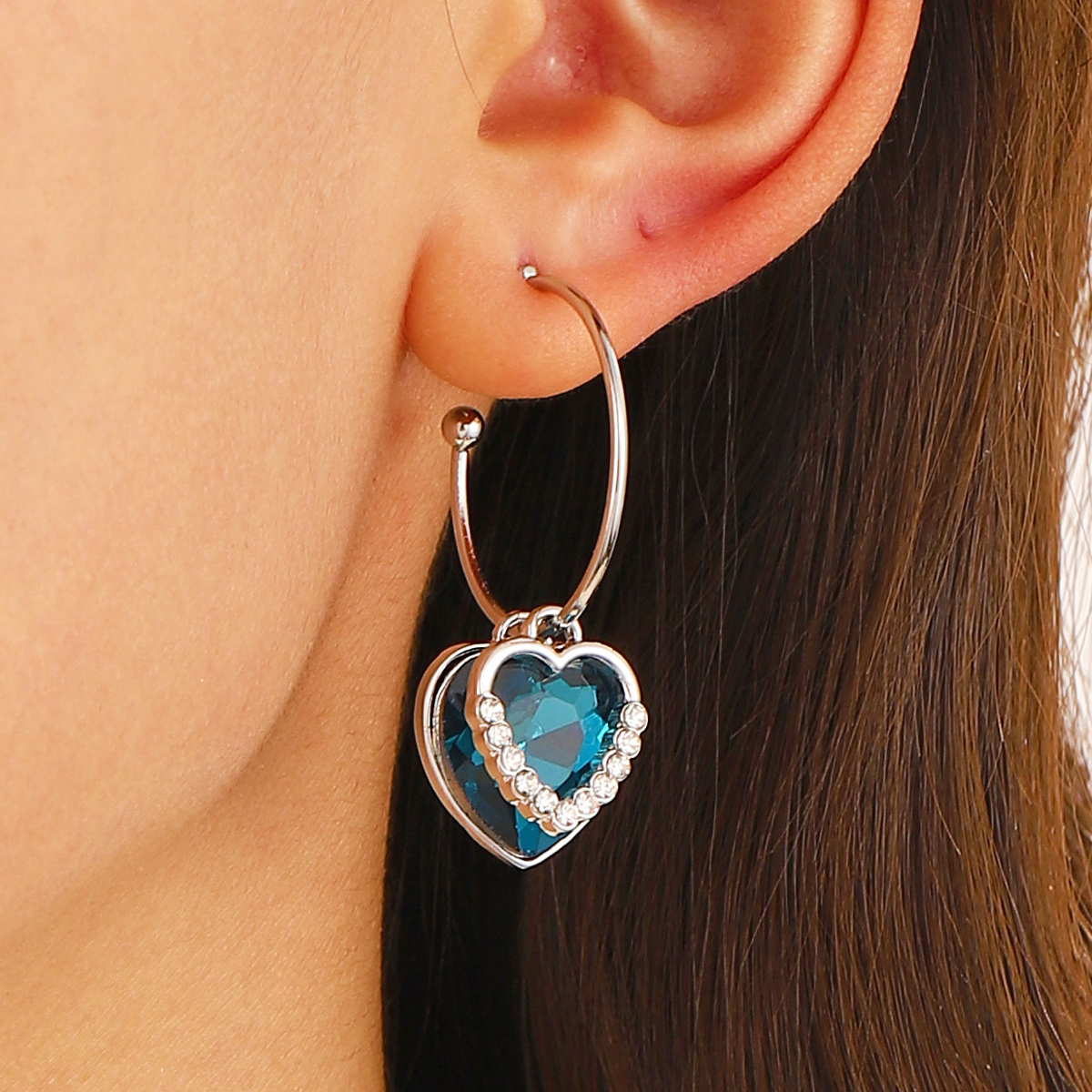 1 Pair Elegant Simple Style Heart Shape Alloy Drop Earrings display picture 4
