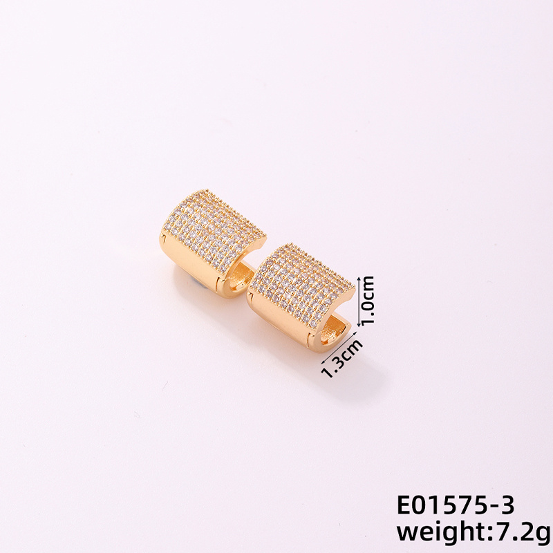 1 Piece Casual Simple Style Geometric Irregular Copper Zircon Gold Plated Silver Plated Huggie Earrings display picture 1