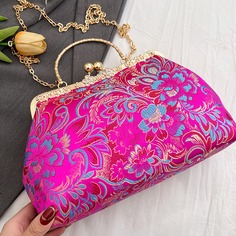 Women's Polyester Flower Streetwear Flowers Shell Clipped Button Shoulder Bag display picture 13