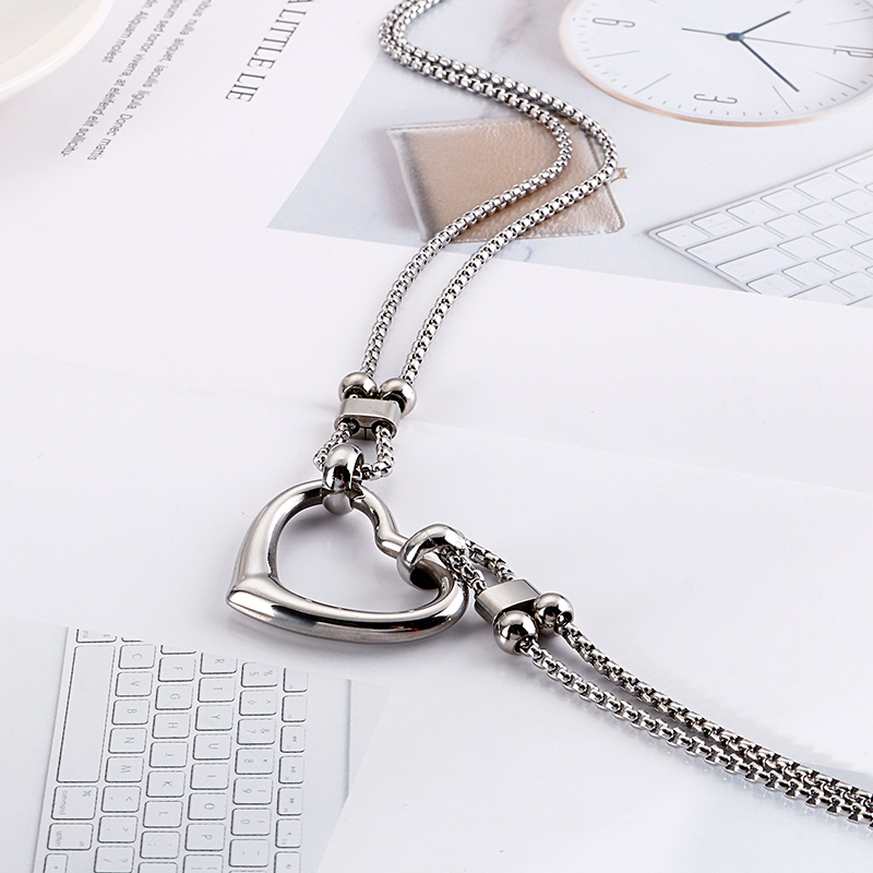 Basic Heart Shape Titanium Steel Pendant Necklace display picture 9