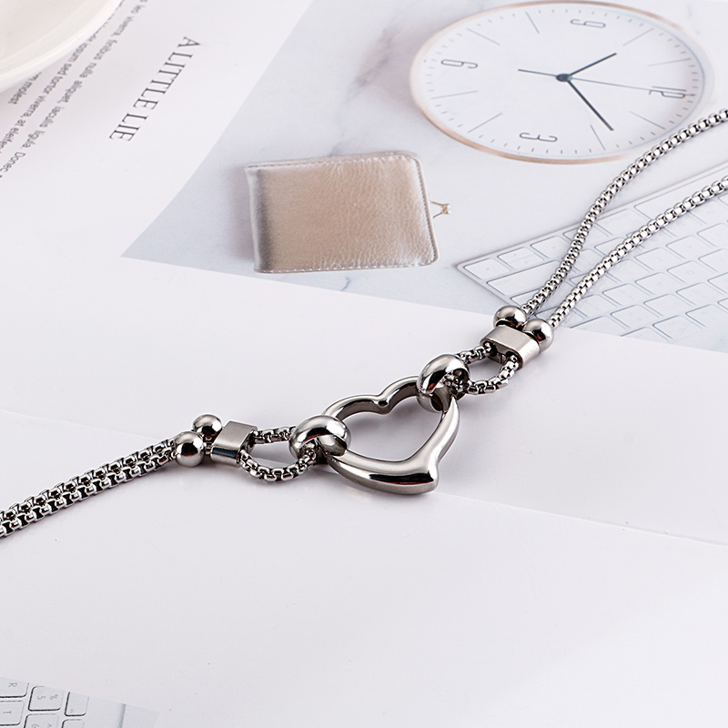 Basic Heart Shape Titanium Steel Pendant Necklace display picture 10