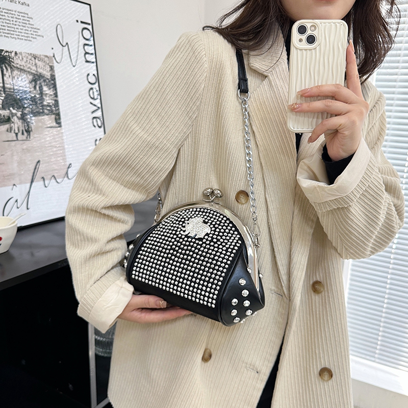 Women's Hot Drill Elephant Basic Classic Style Square Clipped Button Crossbody Bag display picture 25
