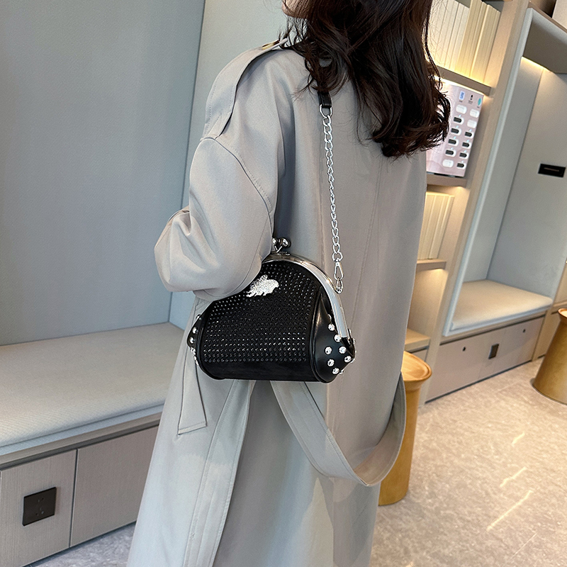 Women's Hot Drill Elephant Basic Classic Style Square Clipped Button Crossbody Bag display picture 23