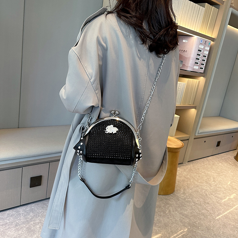 Women's Hot Drill Elephant Basic Classic Style Square Clipped Button Crossbody Bag display picture 9