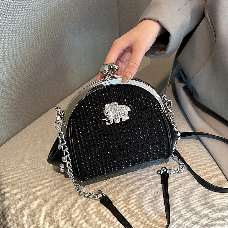 Women's Hot Drill Elephant Basic Classic Style Square Clipped Button Crossbody Bag display picture 30