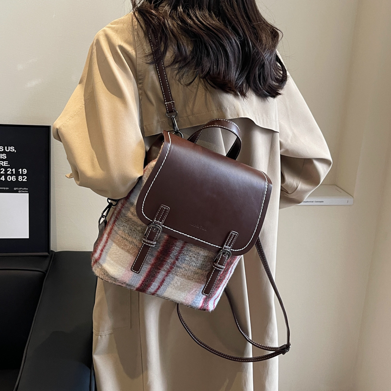 امرأة صوفي اللون الصامد أنيق خيوط الخياطة نموذج عمودي غطاء الوجه حقيبة ظهر الموضة display picture 12