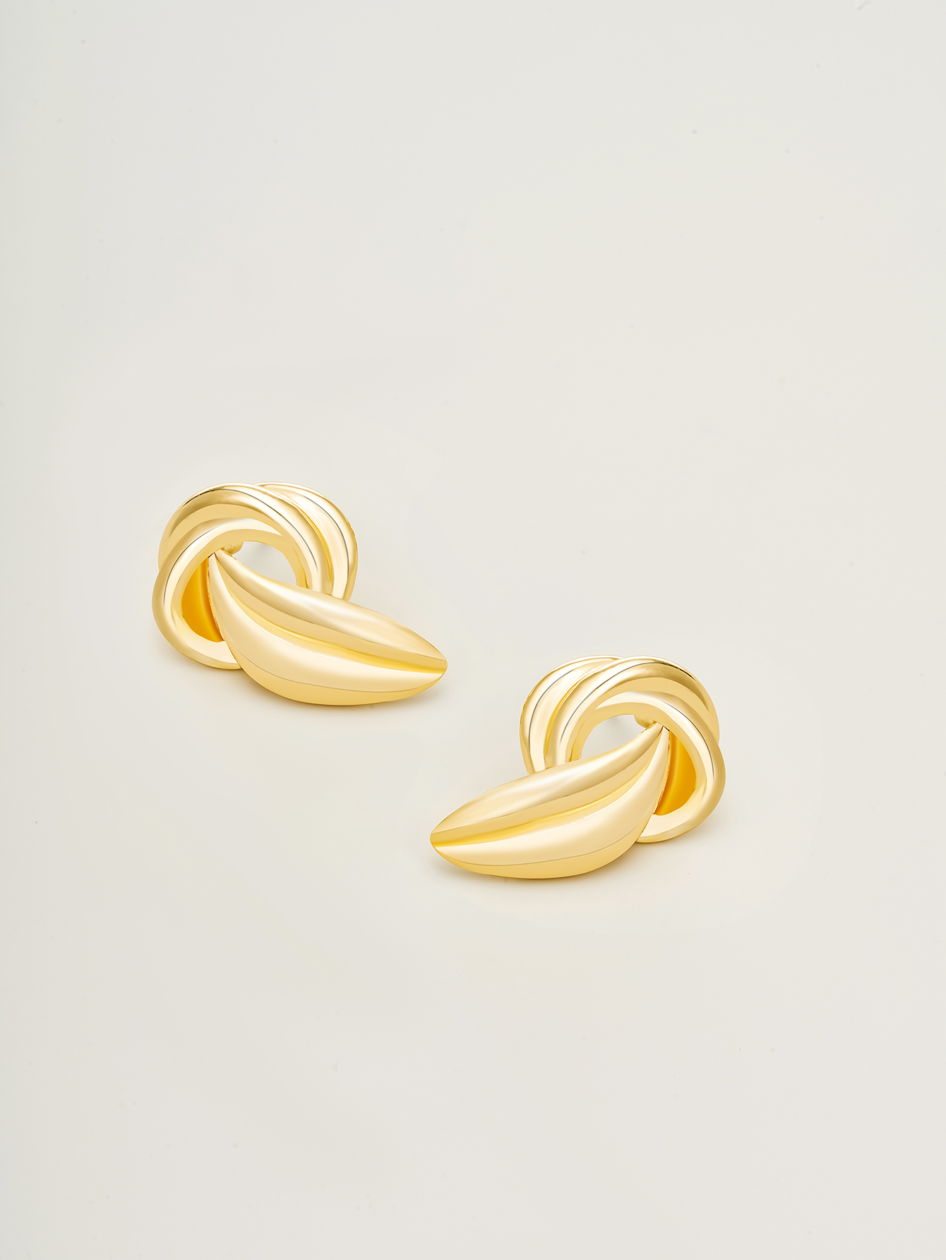 1 Pair Simple Style Leaf Plating Alloy 14k Gold Plated Ear Studs display picture 6