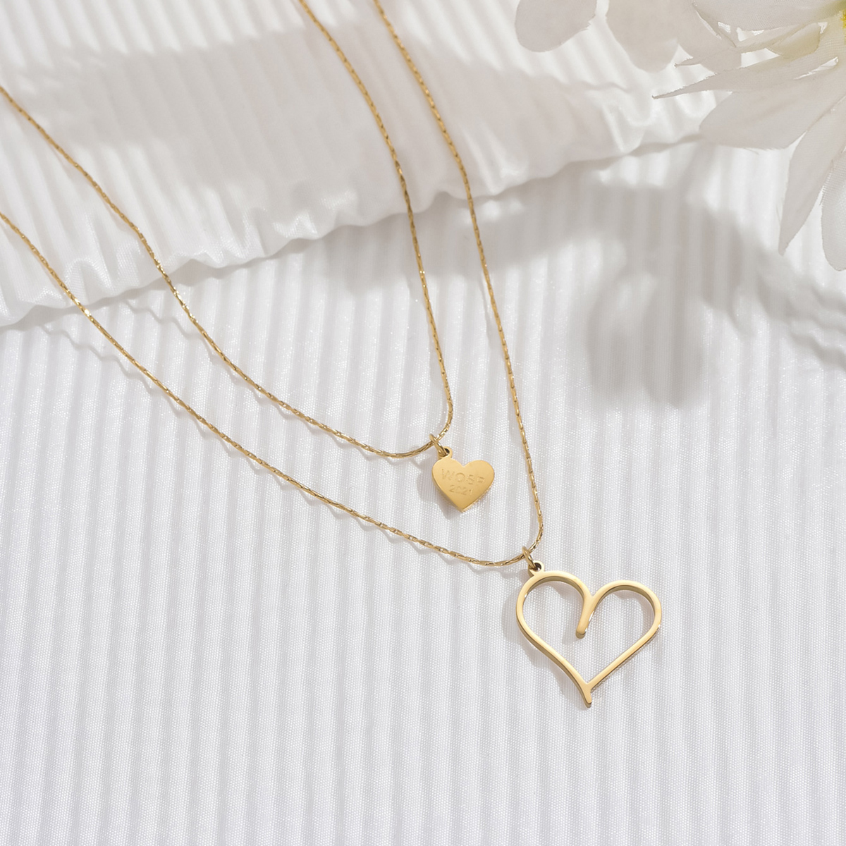 304 Stainless Steel 14K Gold Plated Modern Style Classic Style Plating Hollow Out Inlay Cross Letter Heart Shape Zircon Necklace display picture 10