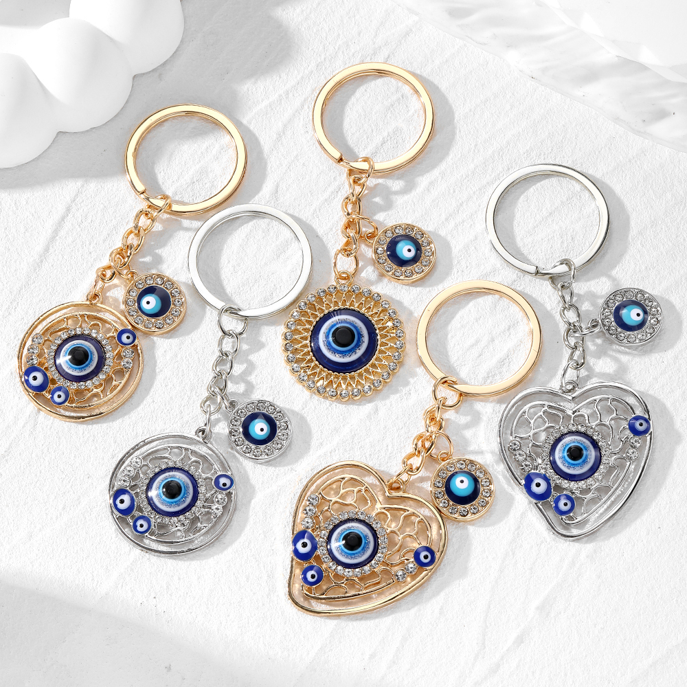 Casual Vintage Style Simple Style Devil's Eye Heart Shape Alloy Inlay Rhinestones Bag Pendant Keychain display picture 8