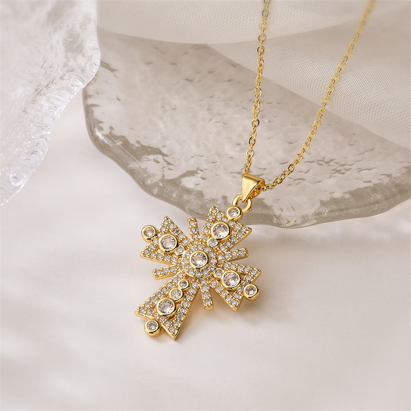 Ig Style Simple Style Cross Copper Plating Inlay Zircon Gold Plated Pendant Necklace display picture 2