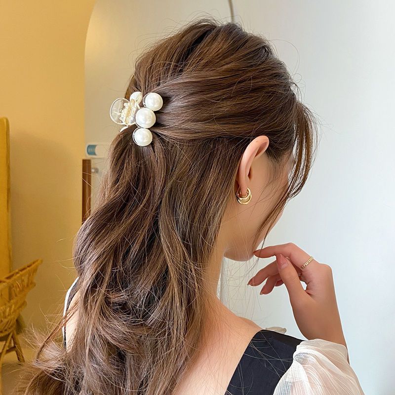 Women's Cute Simple Style Geometric Plastic Hair Claws display picture 1