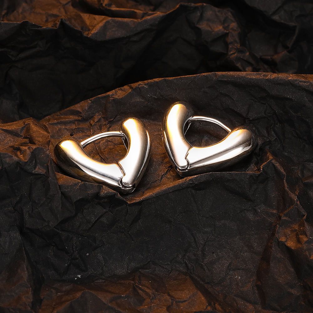 1 Pair Casual Heart Shape Plating Sterling Silver White Gold Plated Earrings display picture 2
