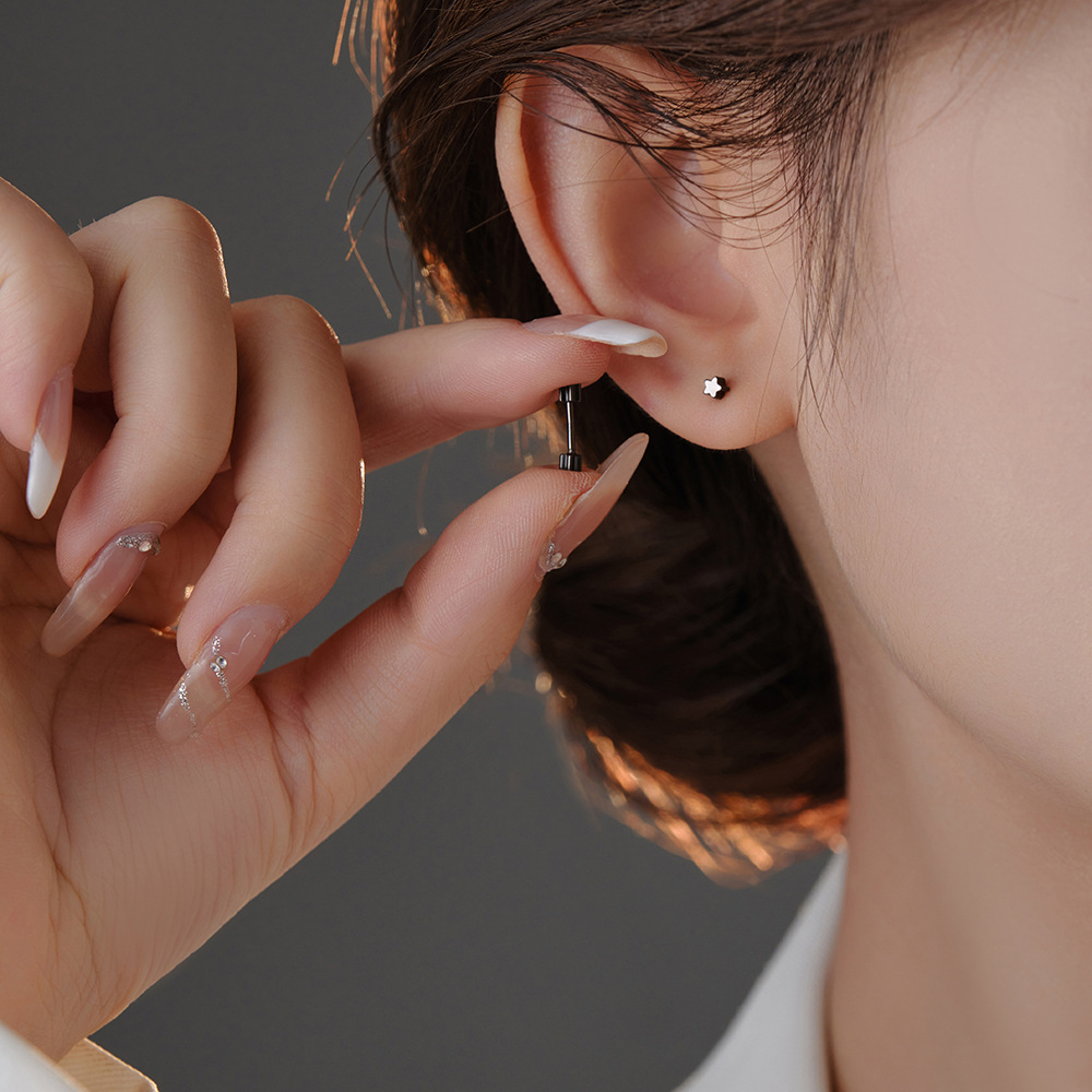 1 Pair Ig Style Simple Style Star Plating Sterling Silver White Gold Plated Ear Studs display picture 1