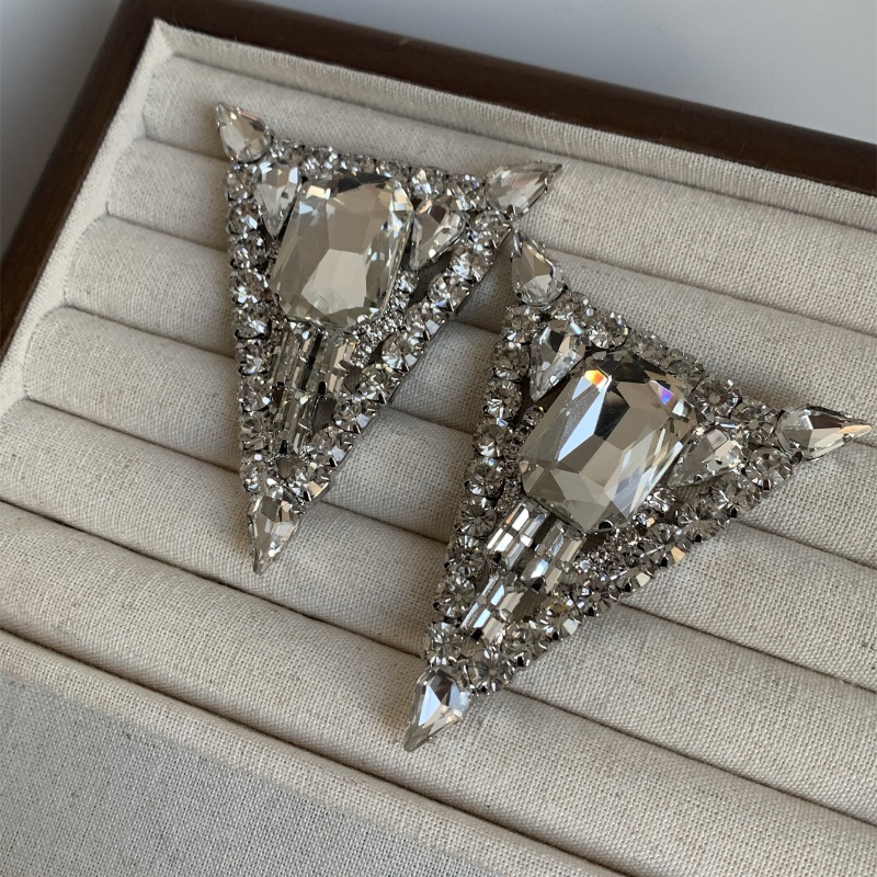 1 Pair Retro Exaggerated Triangle Plating Inlay Alloy Rhinestones Silver Plated Ear Studs display picture 6