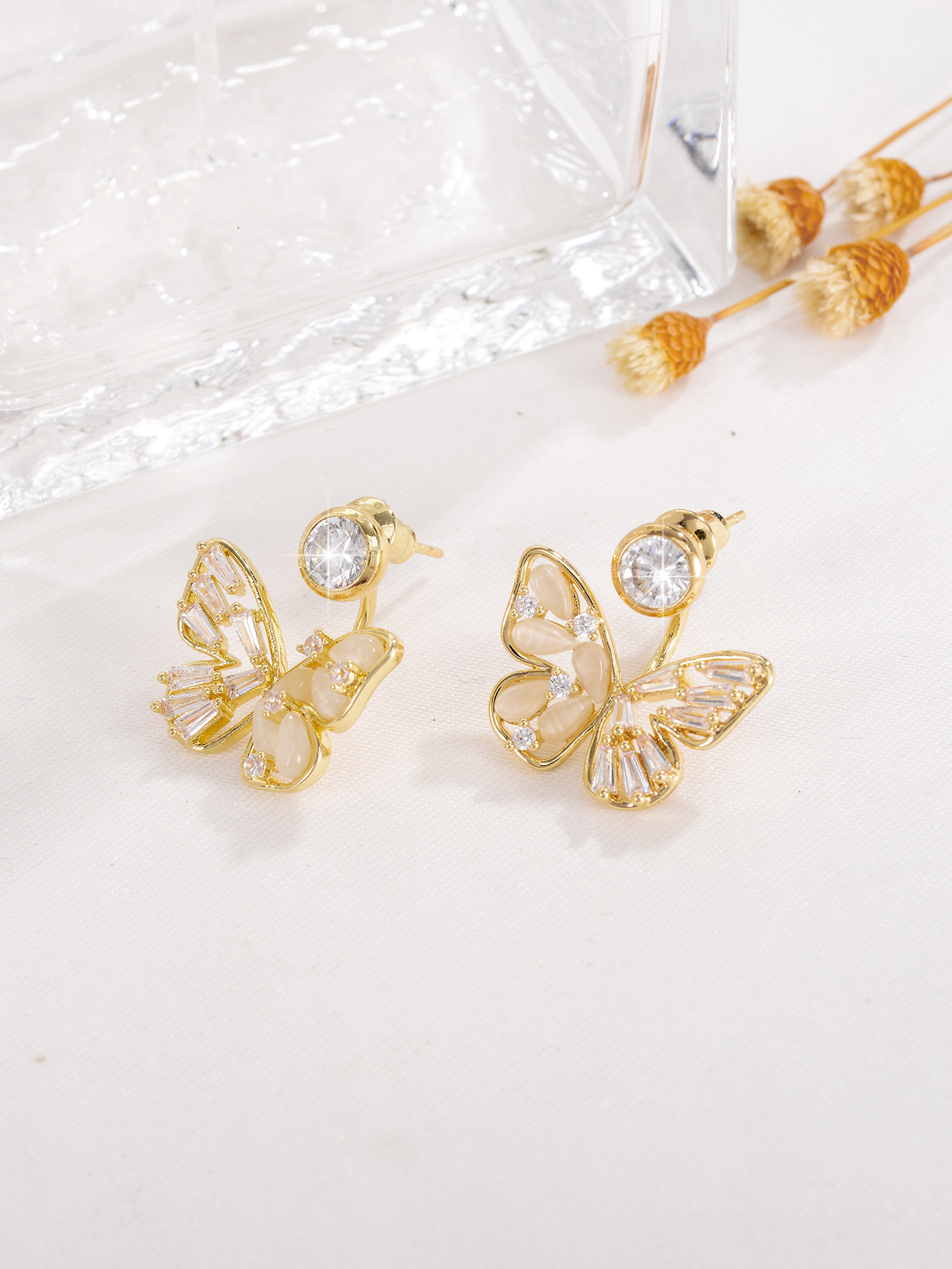 1 Pair Elegant Glam Shiny Butterfly Plating Inlay Copper Opal Zircon 18k Gold Plated Ear Studs display picture 5