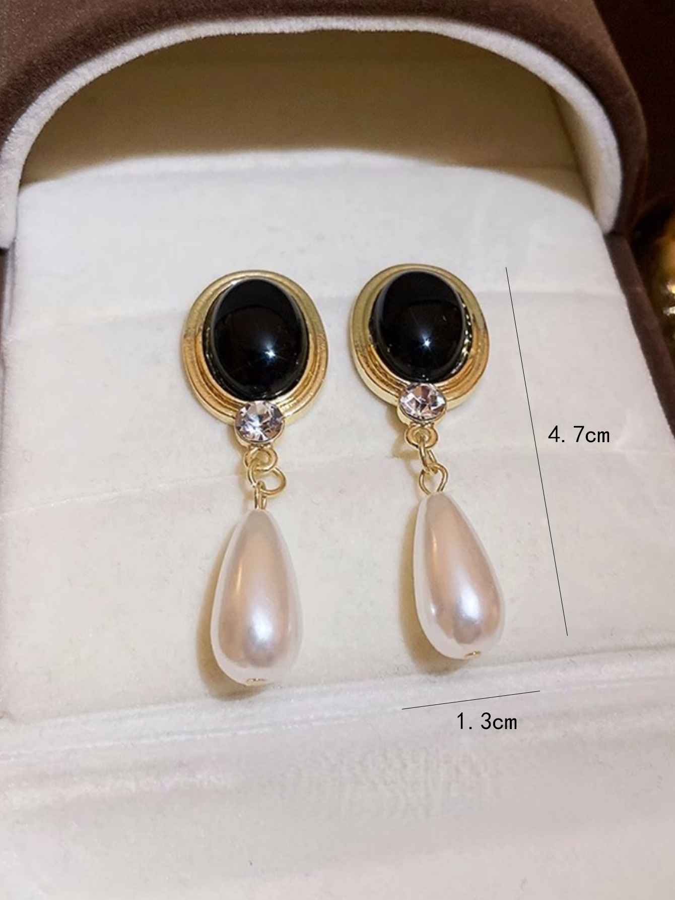 1 Pair Retro Simple Style Oval Inlay Arylic Artificial Gemstones Rhinestones Drop Earrings display picture 5