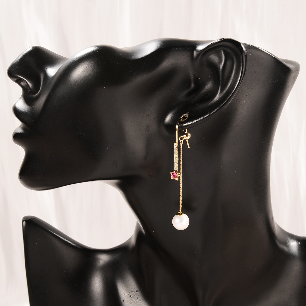 1 Pair Elegant Shiny Geometric Tassel Tassel Plating Inlay Copper Pearl Zircon 18k Gold Plated Drop Earrings display picture 19