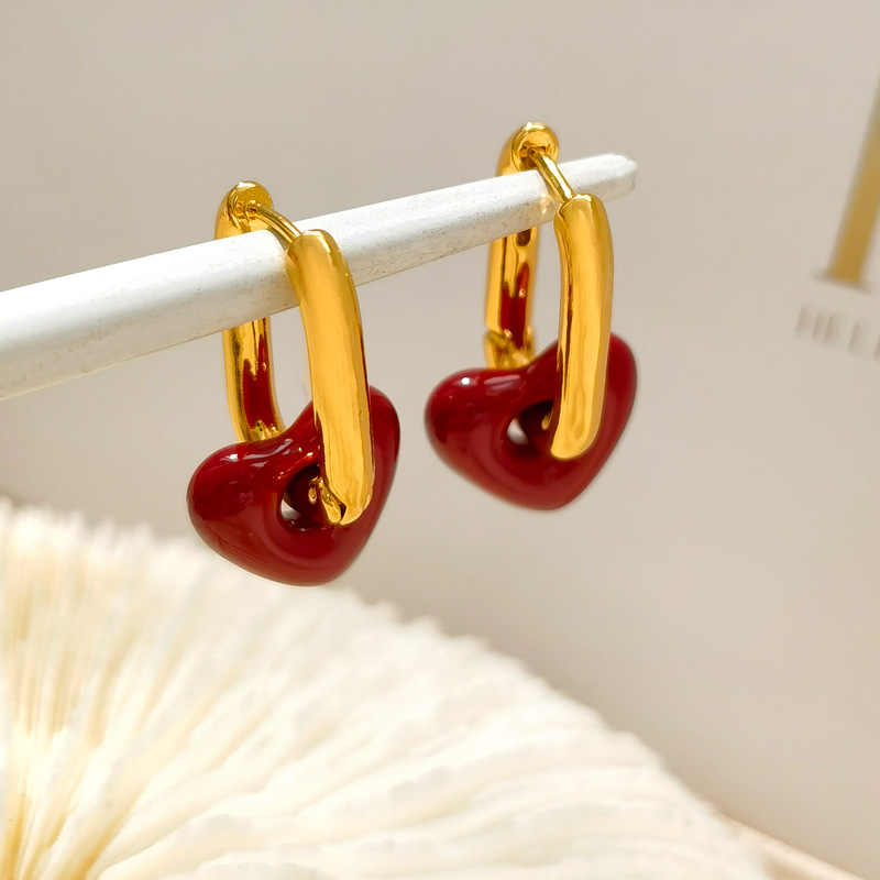 1 Pair Classic Style Heart Shape Enamel Plating Copper Earrings display picture 1