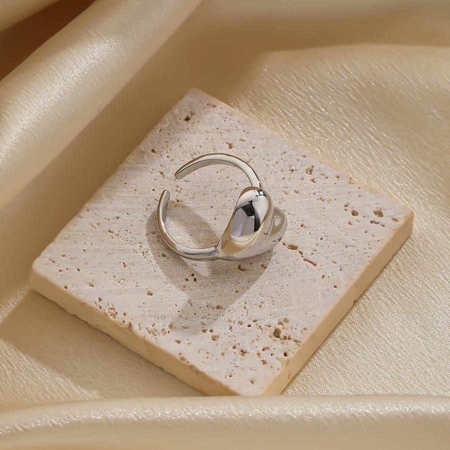 Romantisch Geometrisch Herzform Blume Kupfer Überzug 18 Karat Vergoldet Versilbert Offener Ring display picture 2