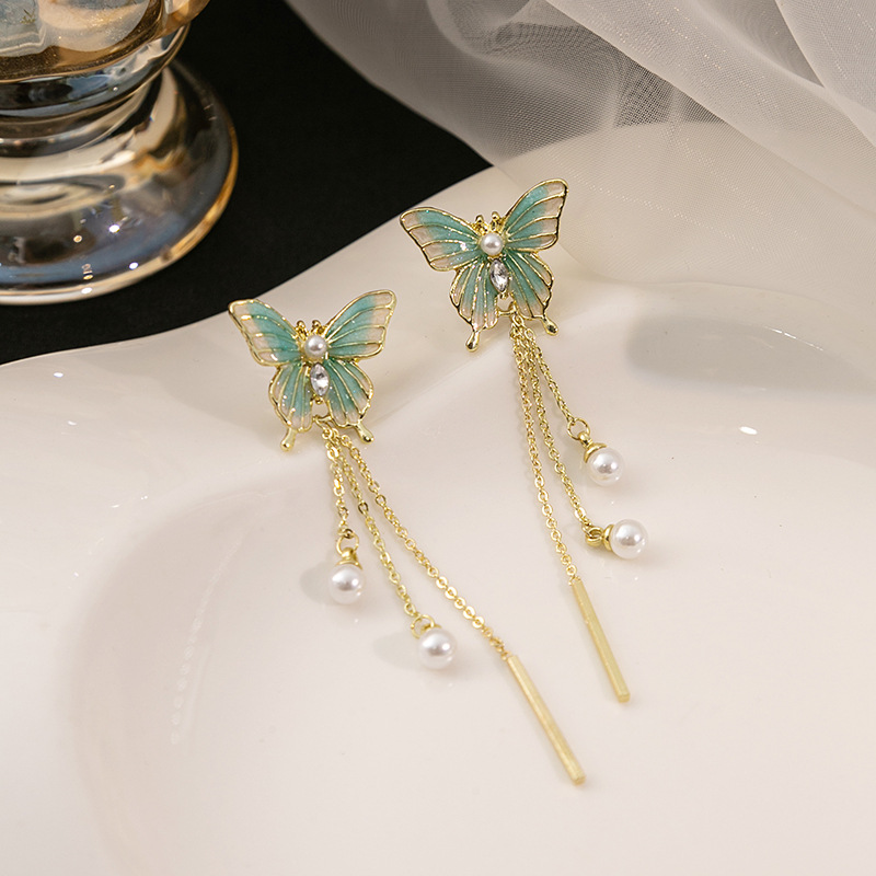 1 Pair Sweet Simple Style Butterfly Tassel Pearl Alloy Drop Earrings display picture 2