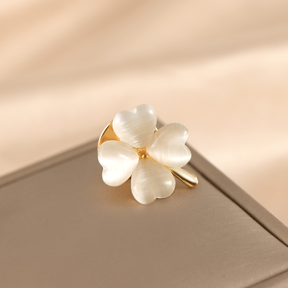 Elegant Simple Style Four Leaf Clover Flower Alloy Opal Women's Brooches display picture 7