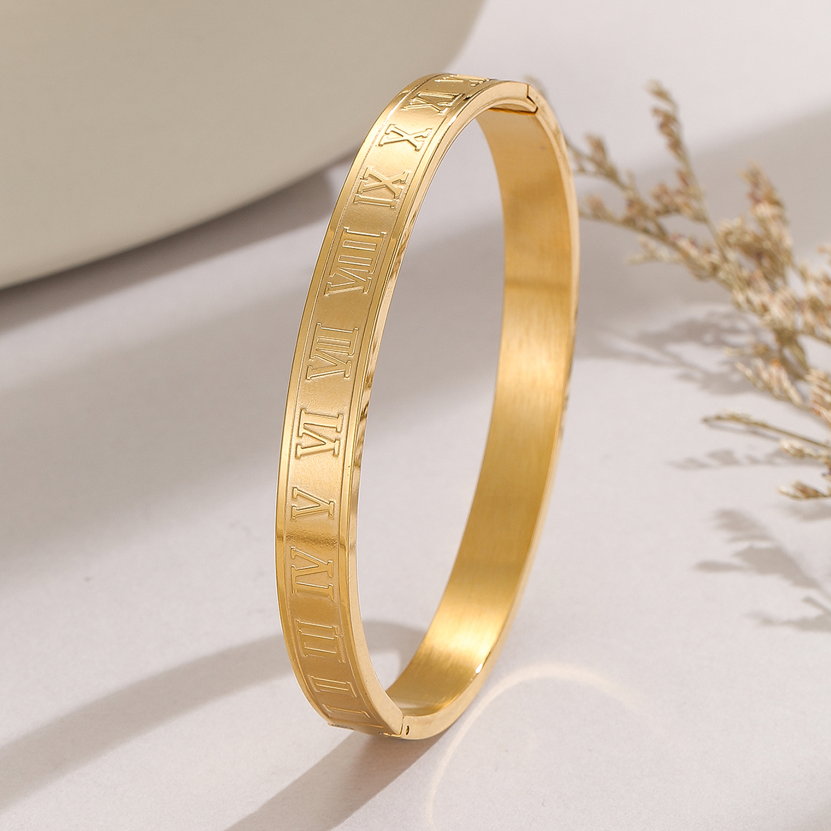 Simple Style Letter Stainless Steel 18k Gold Plated Bangle display picture 11