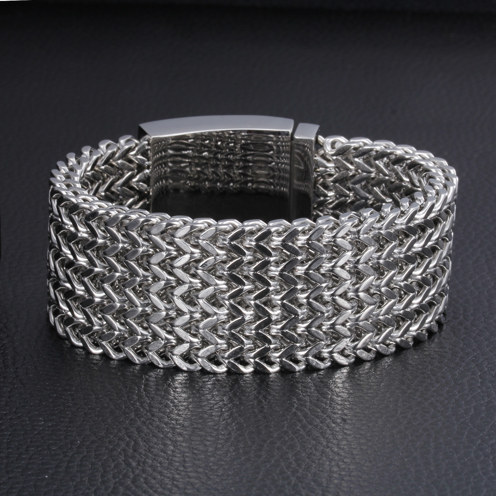 Titanium Steel 18K Gold Plated Hip-Hop Punk Plating Geometric Rings Bracelets display picture 1
