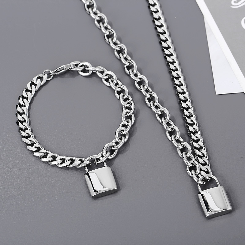 Titanium Steel 18K Gold Plated Hip-Hop Plating Lock Bracelets Necklace display picture 3