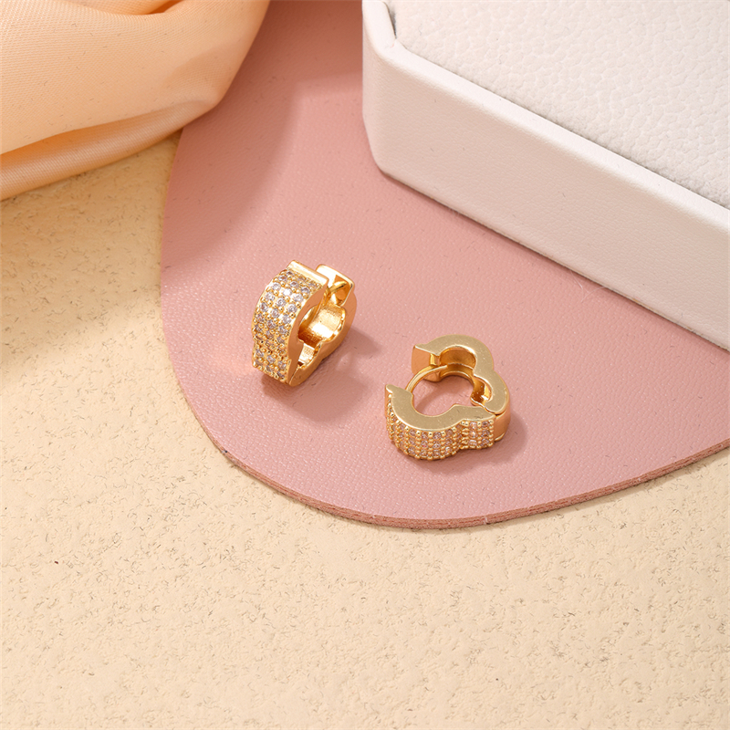 1 Pair Ig Style Simple Style Clouds Plating Inlay Copper Zircon White Gold Plated Gold Plated Earrings display picture 5