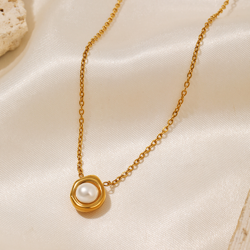 Edelstahl 304 Einfacher Stil Inlay Einfarbig Künstliche Perlen Halskette Mit Anhänger display picture 13