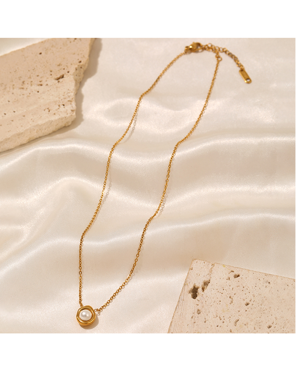 Edelstahl 304 Einfacher Stil Inlay Einfarbig Künstliche Perlen Halskette Mit Anhänger display picture 18