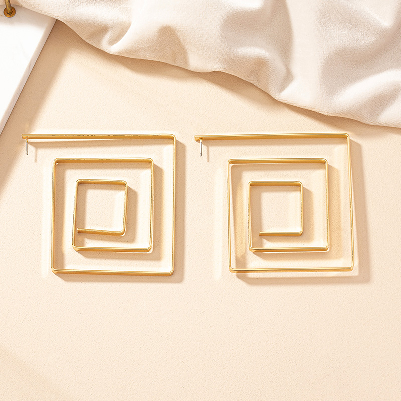 1 Pair Exaggerated Square Plating Alloy Gold Plated Hoop Earrings display picture 5