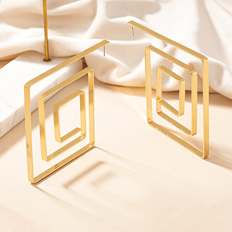 1 Pair Exaggerated Square Plating Alloy Gold Plated Hoop Earrings display picture 4