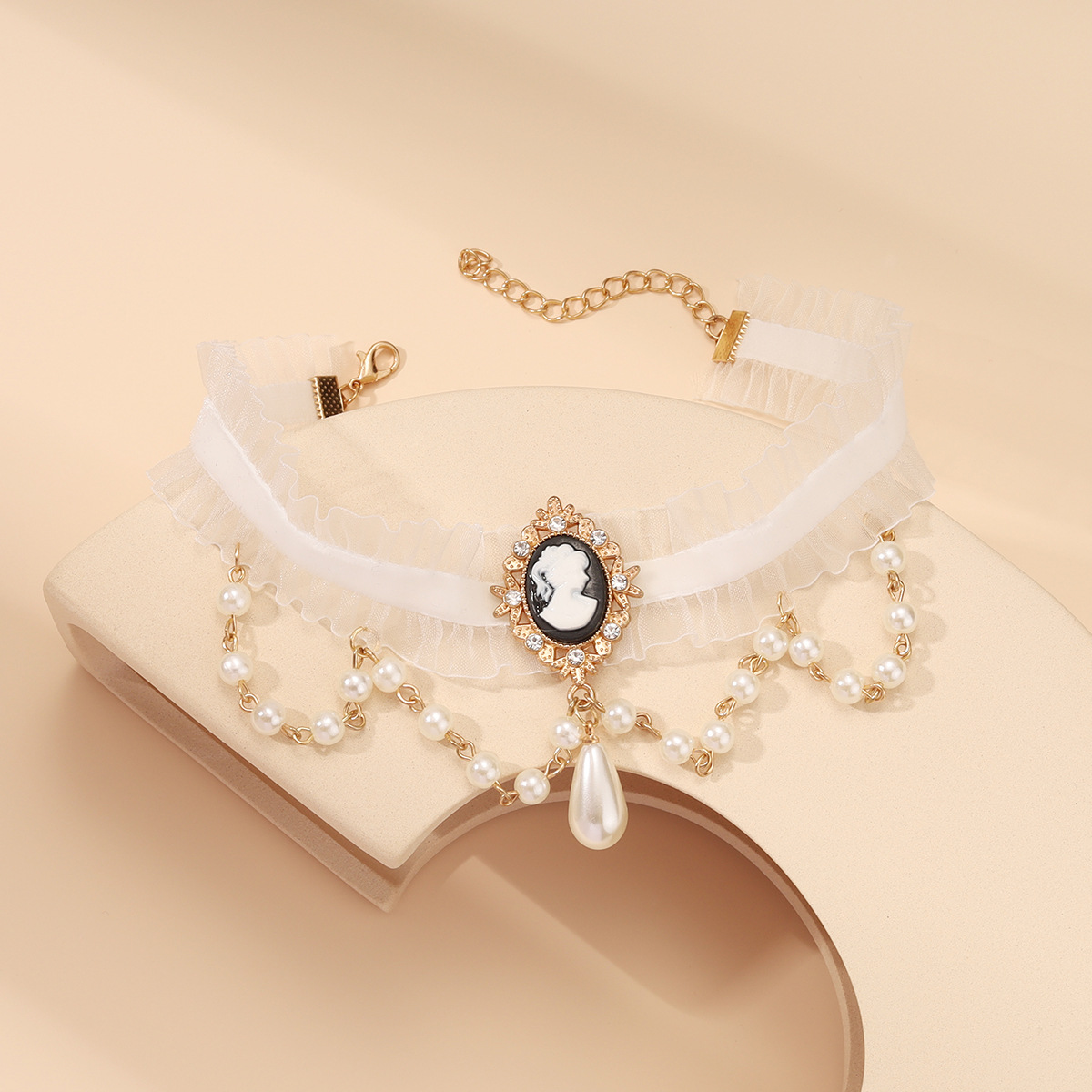Elegant Bow Knot Mixed Materials Inlay Artificial Pearls Women's Choker display picture 6