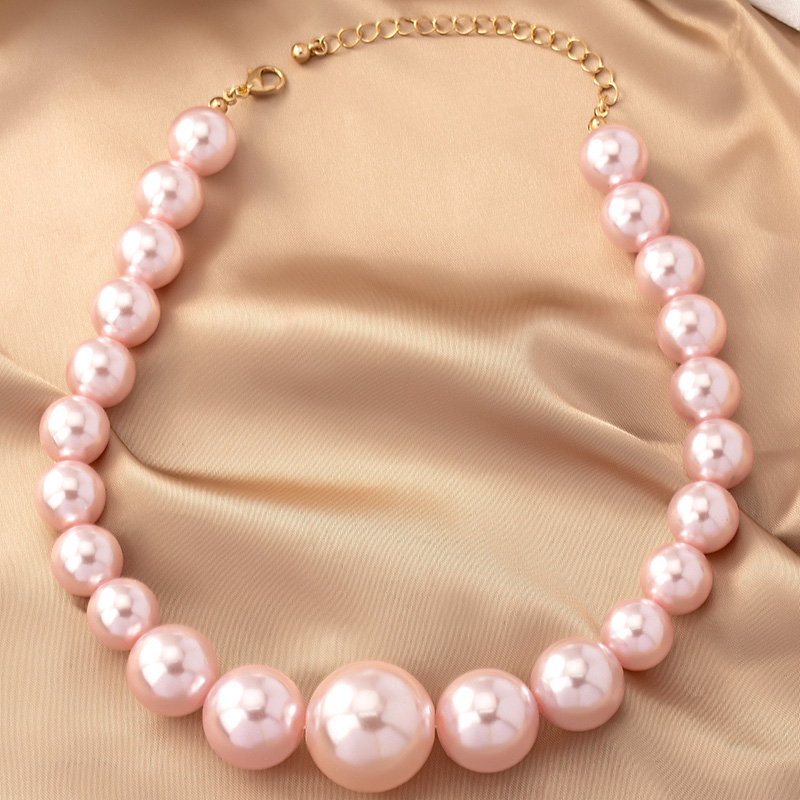 Elegant Round Imitation Pearl Beaded Women's Pendant Necklace display picture 4