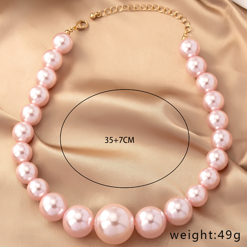 Elegant Round Imitation Pearl Beaded Women's Pendant Necklace display picture 7