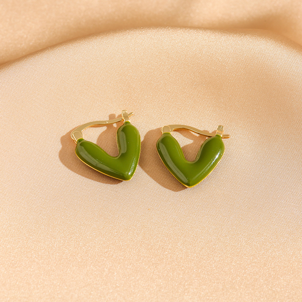 1 Pair Elegant Retro Heart Shape Enamel Plating Copper Resin 18K Gold Plated Earrings display picture 4