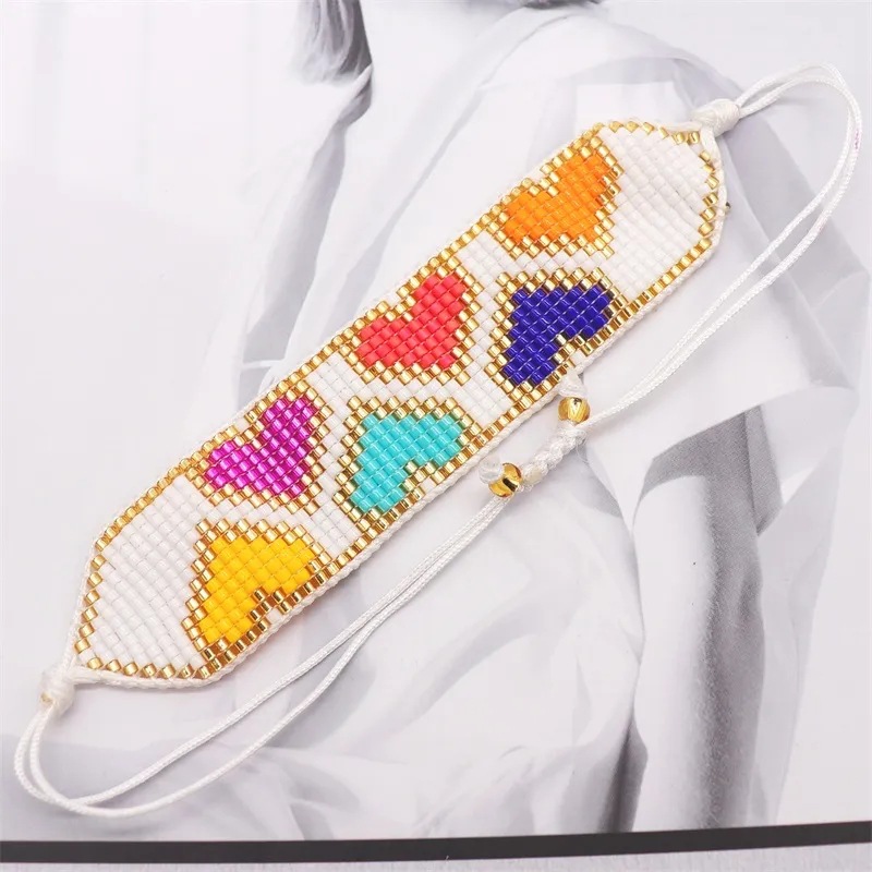 Ethnic Style Bohemian Devil's Eye Heart Shape Glass Beaded Handmade Unisex Bracelets display picture 3