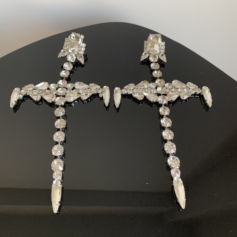 1 Pair Retro Exaggerated Cross Plating Inlay Alloy Rhinestones Silver Plated Drop Earrings display picture 6