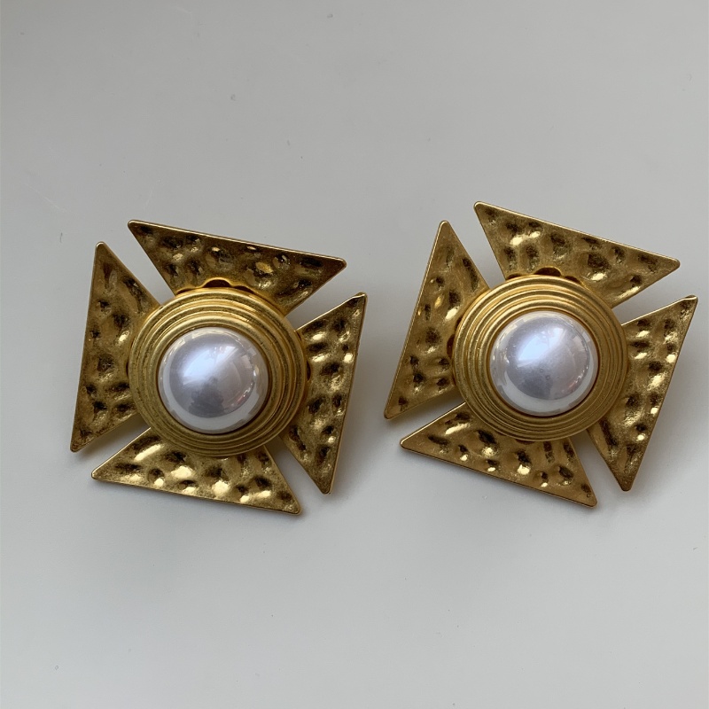 1 Pair Exaggerated Cross Plating Inlay Alloy Artificial Pearls Gold Plated Ear Studs display picture 11