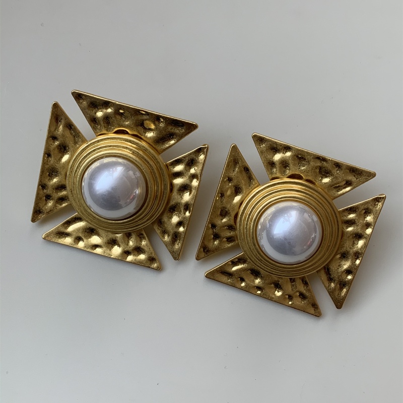 1 Pair Exaggerated Cross Plating Inlay Alloy Artificial Pearls Gold Plated Ear Studs display picture 13