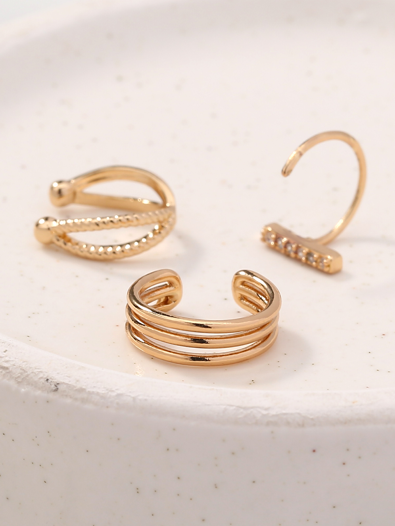 3 Pieces Simple Style Solid Color Copper Ear Cuffs display picture 4