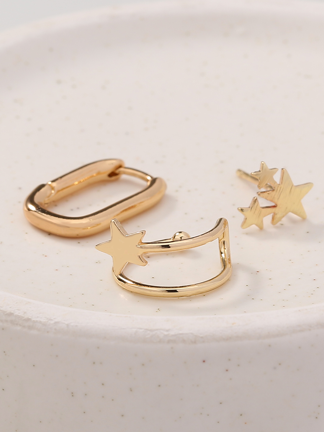 3 Pieces Simple Style Solid Color Copper Ear Cuffs display picture 18